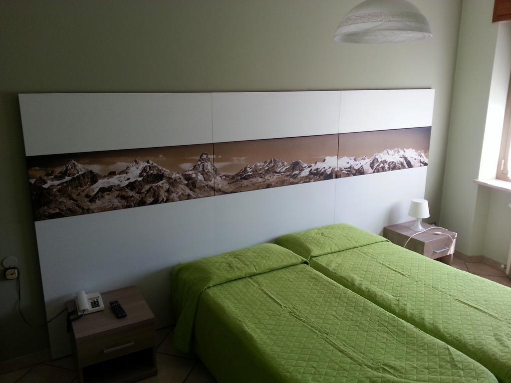Albergo Carla Pont-Saint-Martin Bagian luar foto